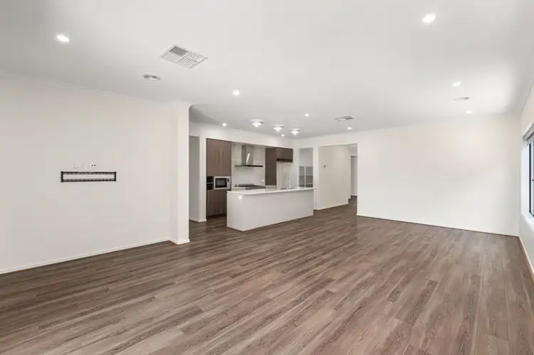 Fifth view of Homely house listing, 4 Clover Way, Wallan VIC 3756