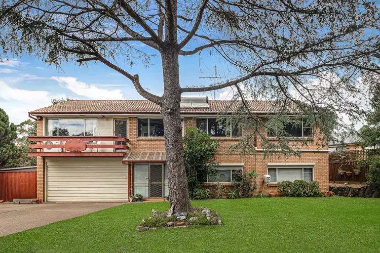 7 Sanders Crescent