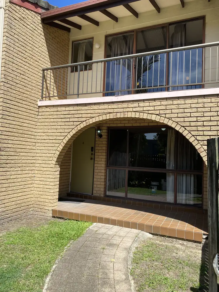 10 Pittwin Road North