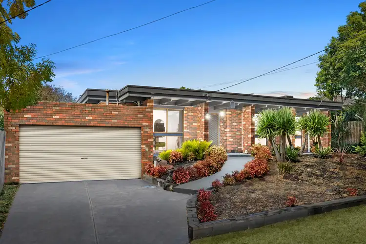 10 Glendale Drive, Chirnside Park VIC 3116