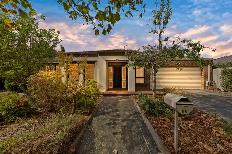 68 Livingstone Boulevard, Pakenham VIC 3810