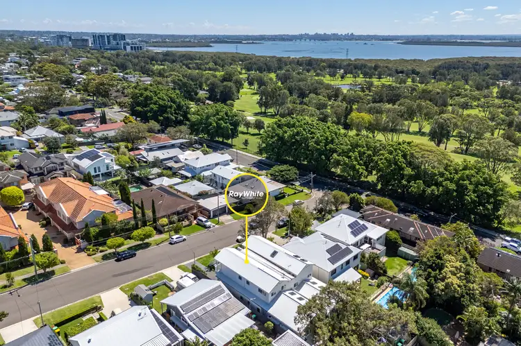 Sixth view of Homely semi-detached listing, 8B Seaview Street, Cronulla NSW 2230