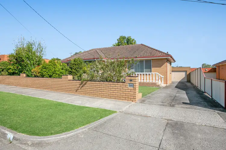 37 Hughes Parade, Reservoir VIC 3073