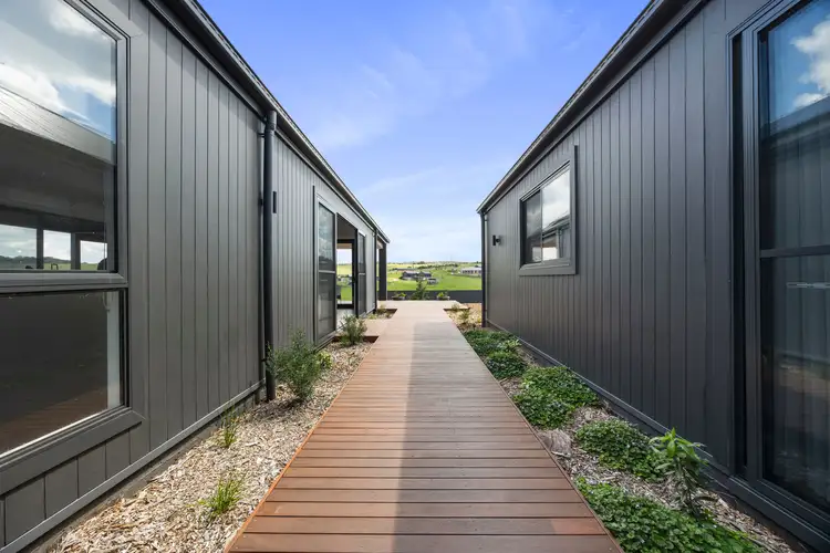 Second view of Homely house listing, 8 Moyne View, Little Hartley NSW 2790