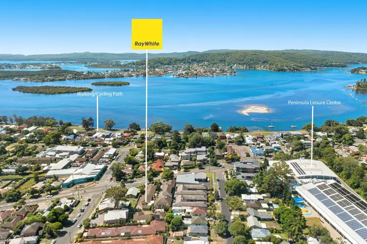 2/215 Blackwall Road, Woy Woy NSW 2256