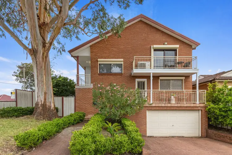 52 Mavis Avenue
