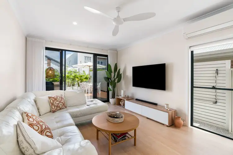 Seventh view of Homely semi-detached listing, 2/138 Sunshine Parade, Miami QLD 4220
