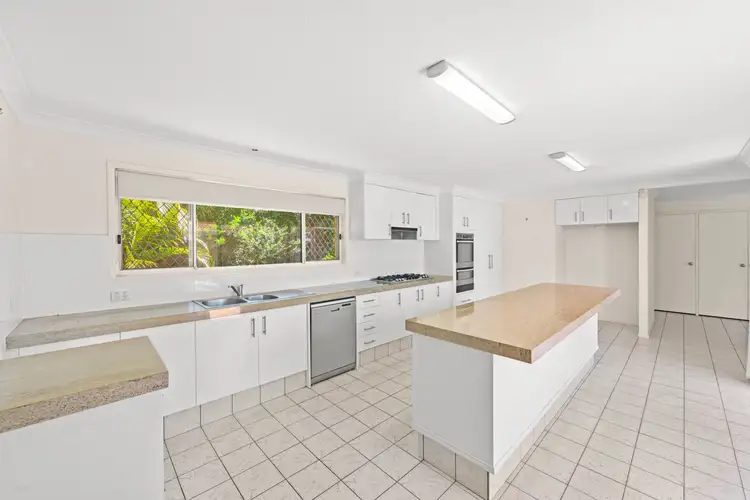 17 Jaguar Drive, Bundall QLD 4217