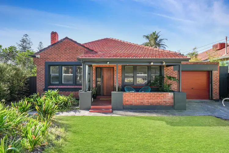 32 Jetty Street