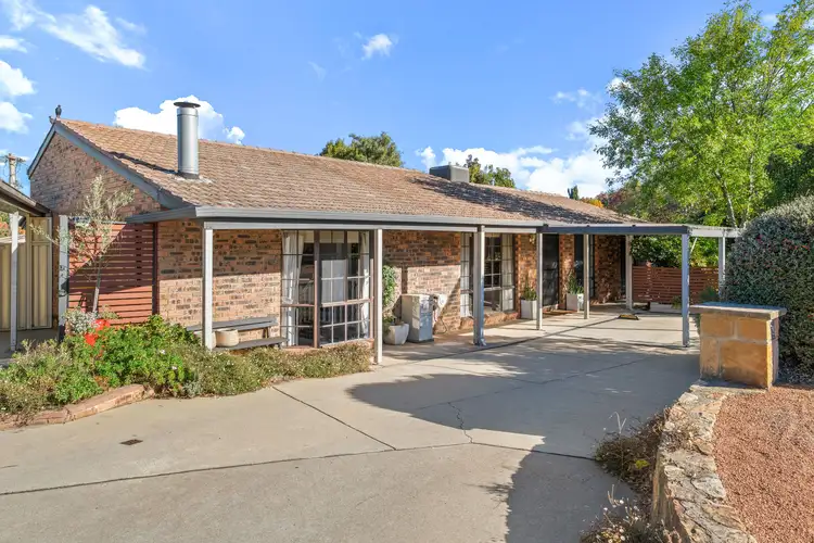 2 Joske Place, Latham ACT 2615
