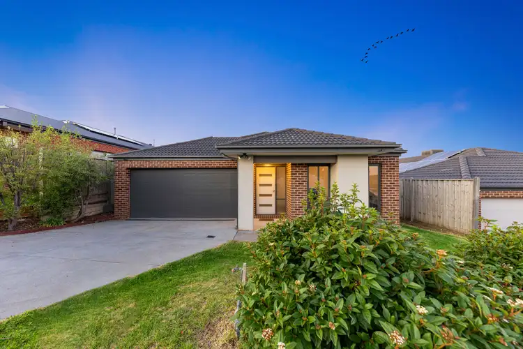 23 Bella Vista Crescent, Pakenham VIC 3810
