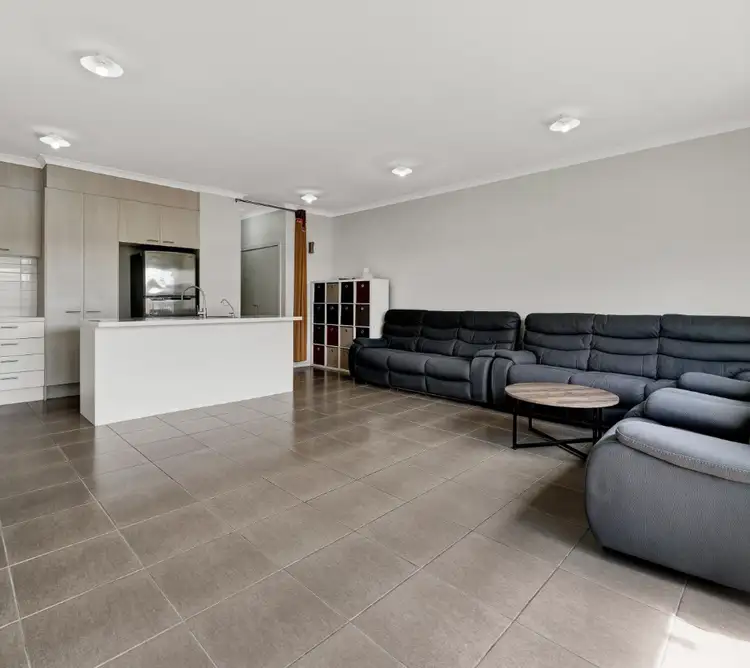 Fifth view of Homely townhouse listing, 32/5 Thomas Carr Drive, Tarneit VIC 3029