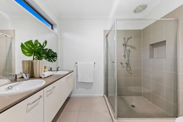Fourth view of Homely house listing, 16 Camdolle Close, Pakenham VIC 3810