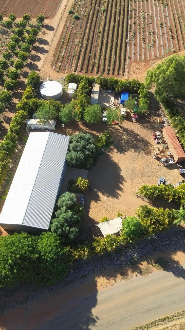 8 Lawson Street, Carnarvon WA 6701