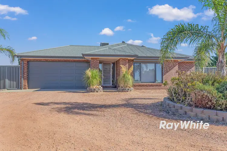 62 Pinerate Place, Echuca VIC 3564