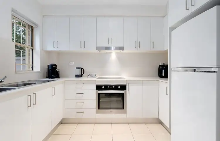 Third view of Homely apartment listing, 4/7-9 Alexander Street, Coogee NSW 2034
