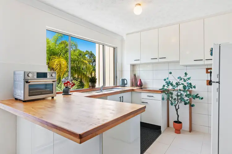 2/32 Alinjarra Drive, Tugun QLD 4224
