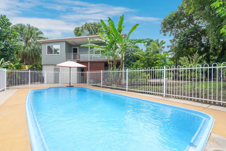 5 Mullen Gardens