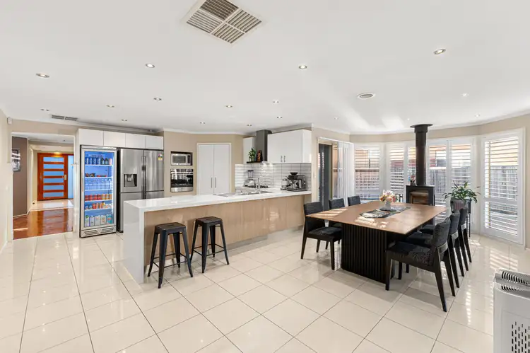 Fifth view of Homely house listing, 7 St Martins Place, South Morang VIC 3752