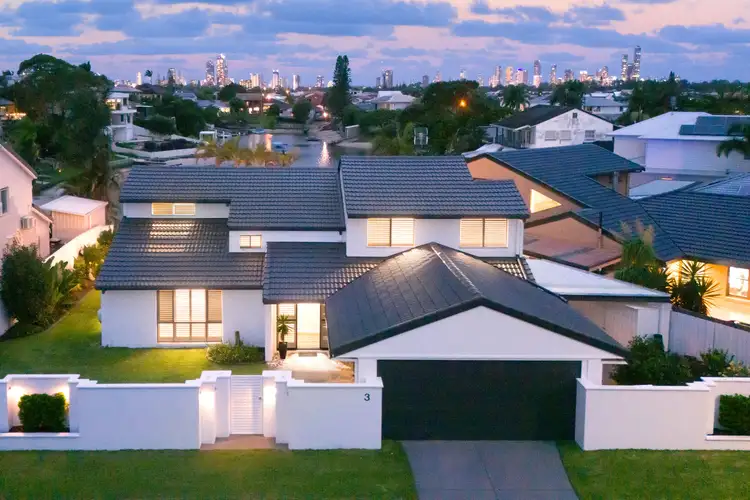 3 Village Low Road, Benowa Waters QLD 4217