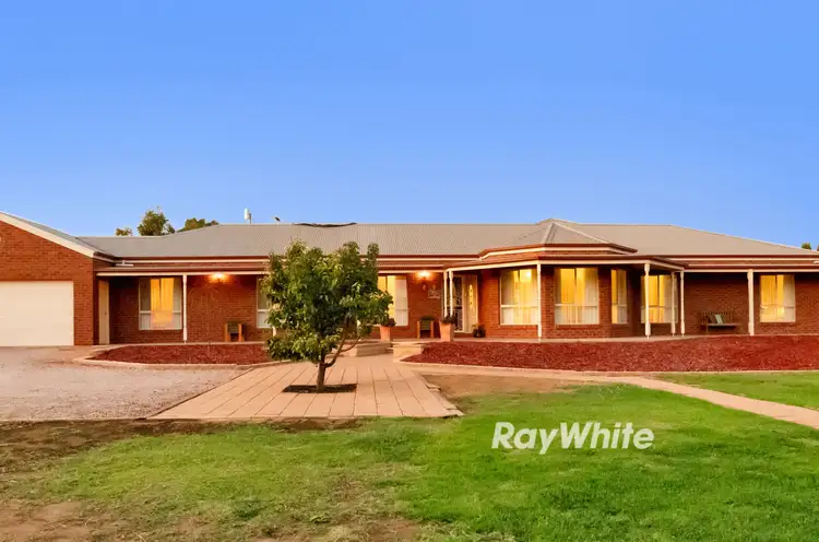 8 Forrester Court, Nichols Point VIC 3501