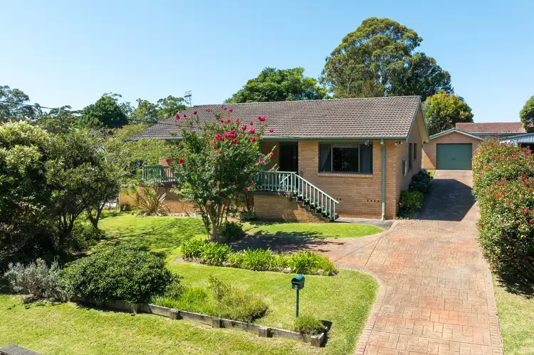 4 Ilett Street, Mollymook NSW 2539