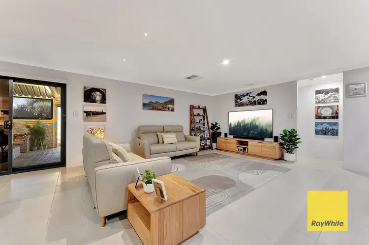 49 Copperback Circle, Huntingdale WA 6110