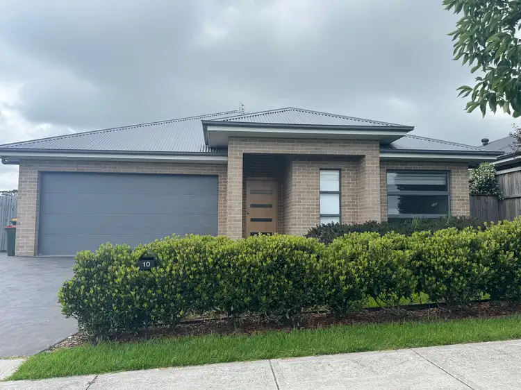 10 Green Street, Renwick NSW 2575