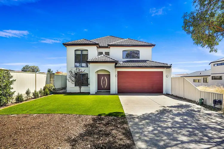 14 Cotoneaster Ramble, Stirling WA 6021