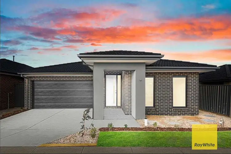 77 Madeira Drive, Truganina VIC 3029