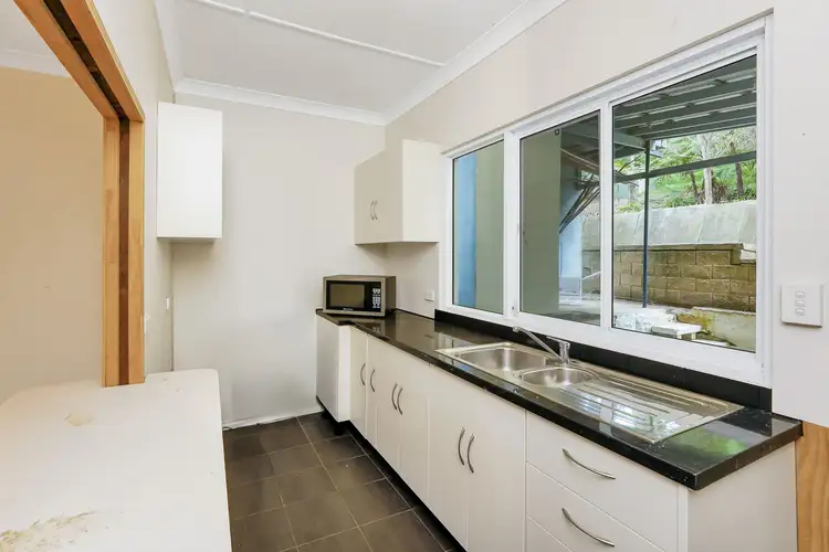 Fifth view of Homely house listing, 404 Avoca Drive, Green Point NSW 2251