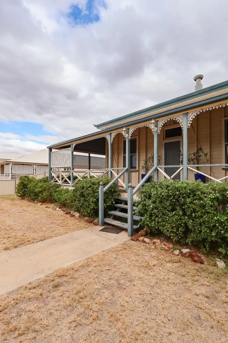 150 McDowall Street, Roma QLD 4455