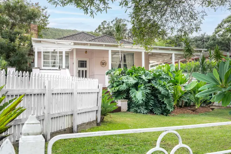 12 Station Street, Stanwell Park NSW 2508