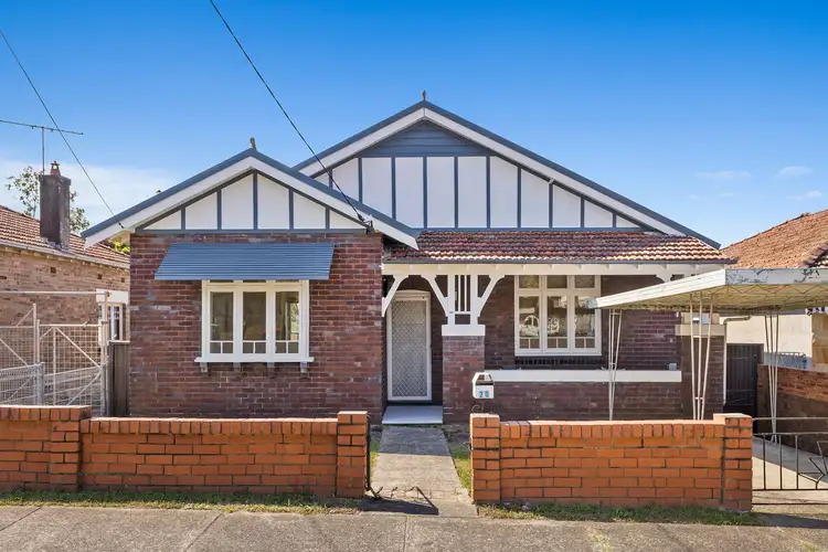 20 Athelstane Avenue