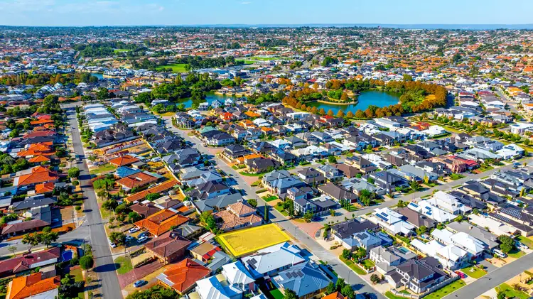 15 Ferentino Road, Stirling WA 6021