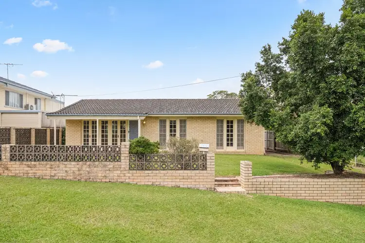 13 Penambul Crescent, Ferny Hills QLD 4055