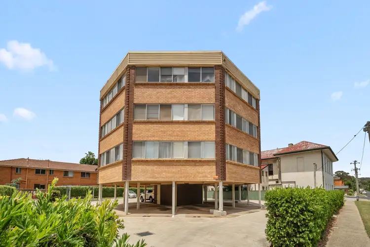 Main view of Homely unit listing, 9/18 Trinculo Place, Queanbeyan NSW 2620