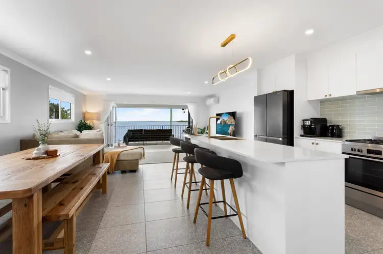 27 Esplanade, Deception Bay QLD 4508