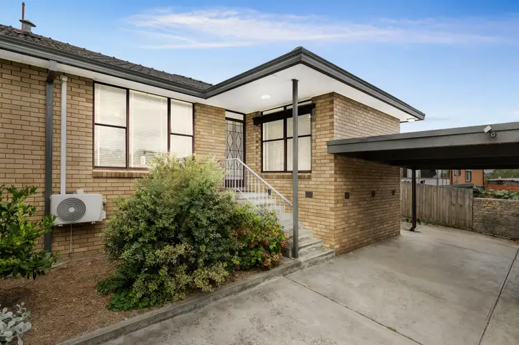 2/34 Swanson Crescent, Chadstone VIC 3148