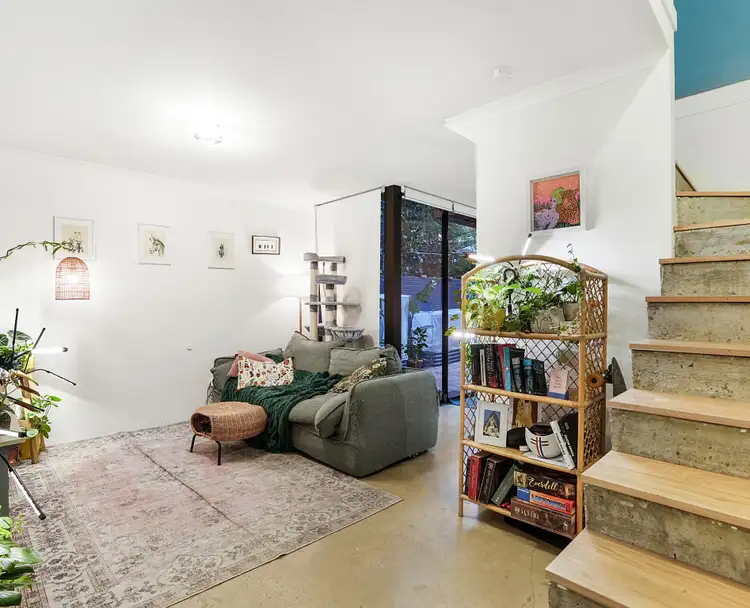 156C Peninsula Road, Maylands WA 6051