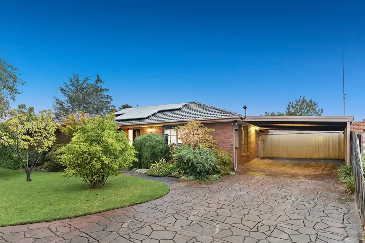 5 Fisher Close, Berwick VIC 3806