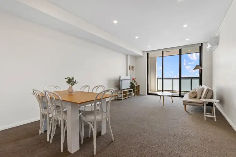12 Woniora Road