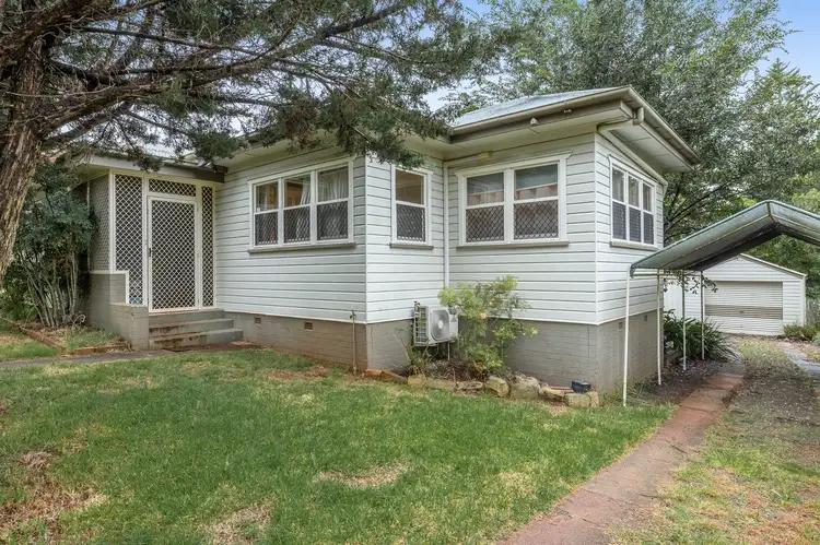 10 Ford Street, Rockville QLD 4350