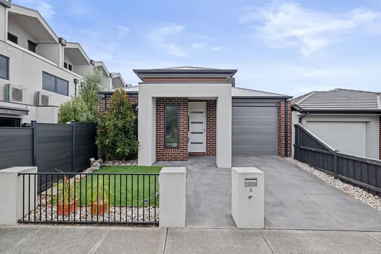 5 Ascot Park Drive, Pakenham VIC 3810