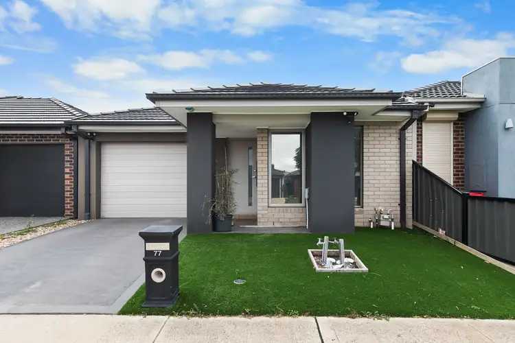 77 Featherwood Crescent, Craigieburn VIC 3064