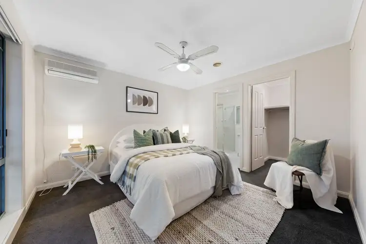 Sixth view of Homely house listing, 4 Anna Court, Pakenham VIC 3810