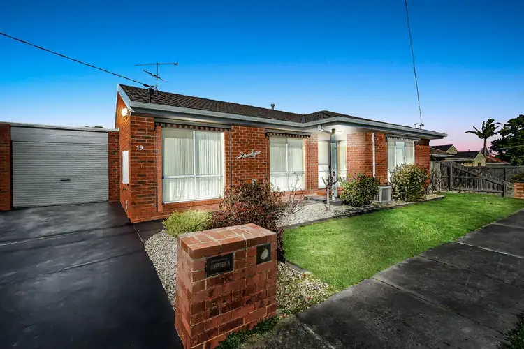 19 Eckford Street