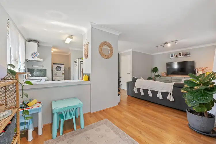 31/6-8 Sepia Court, Rockingham WA 6168