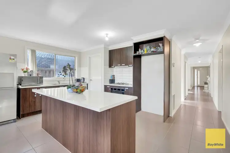 Fifth view of Homely house listing, 8 Isabella Way, Tarneit VIC 3029