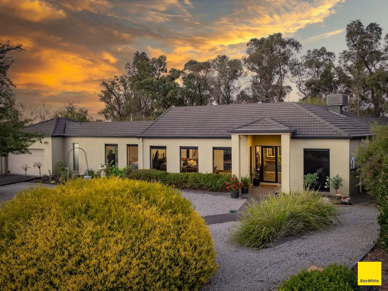 Main view of Homely house listing, 10 Golden Glade, Strathdale VIC 3550